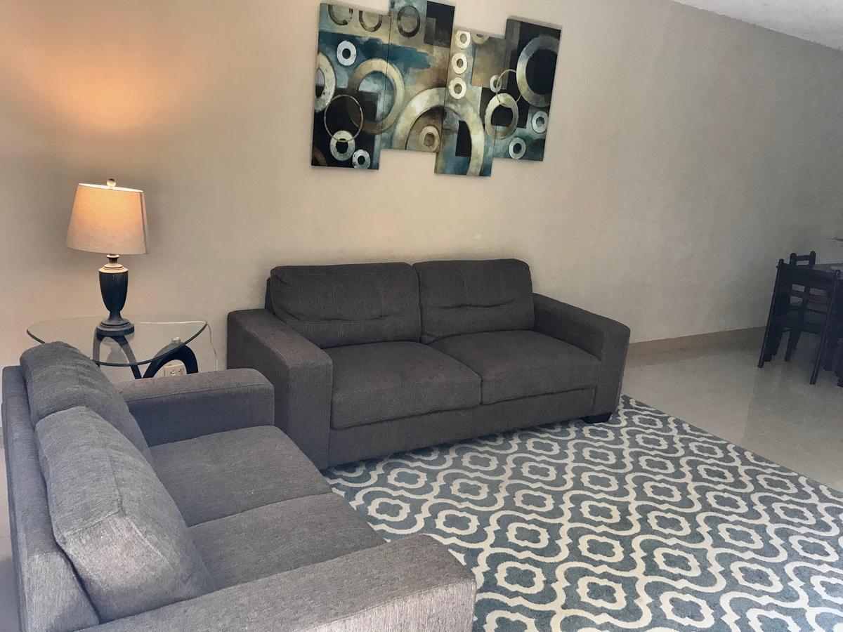 1 Bedroom / 1 Bath . Private Apt. Free Wifi, Interent & Parking Sinajana Extérieur photo